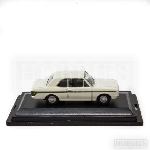 Oxford Ford Cortina Mk2 Ermine White/ 1/76