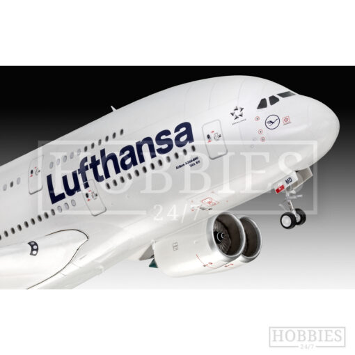 Revell Airbus A380-800 1/144 Scale Picture 3