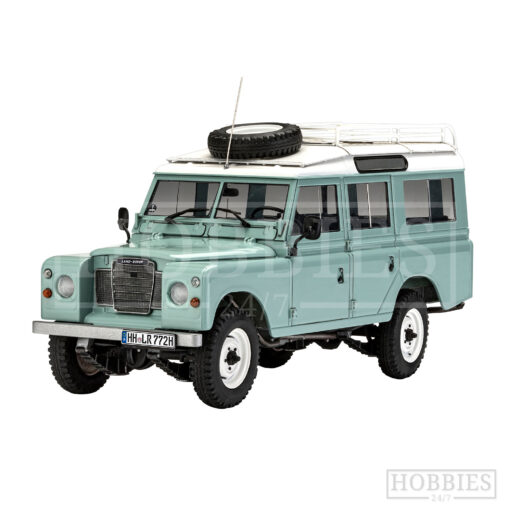 Revell Land Rover Series 111Lwb 1/24 Scale Picture 2