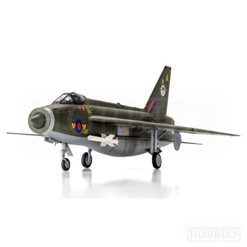 Airfix English Electric Lightning F2A Starter Set 1/72 Scale Picture 3