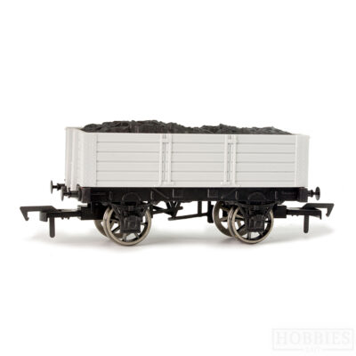 Dapol 5 Plank 9 Ft Wheelbase Unpainted OO Gauge