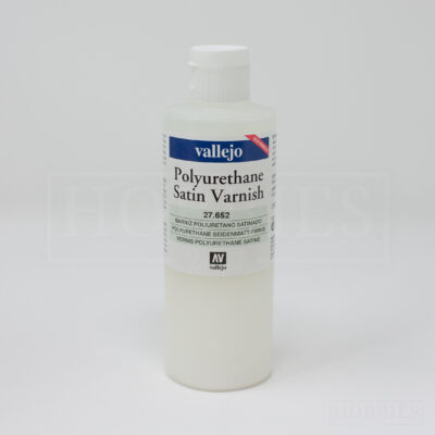 Vallejo Varnish Satin Polyurethane 200ml Bottle