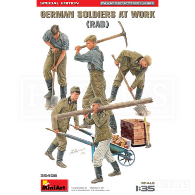 Miniart German Soldiers At Work 1/35 Scale